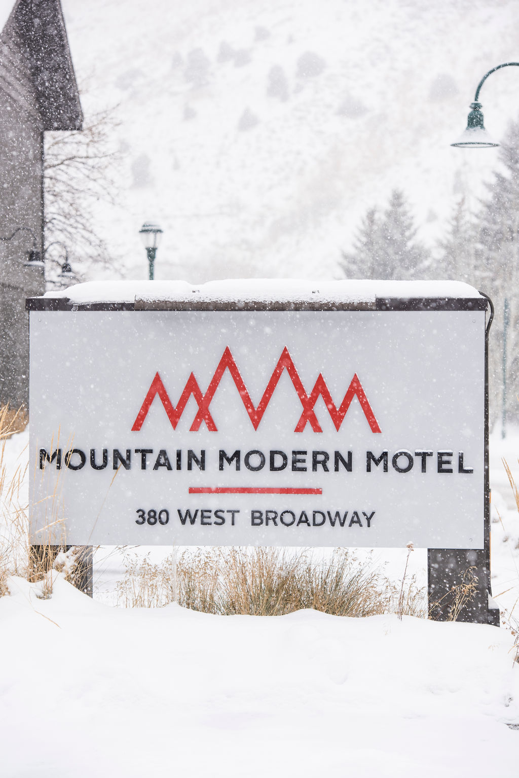 Mountain Modern Motal sign outside motel