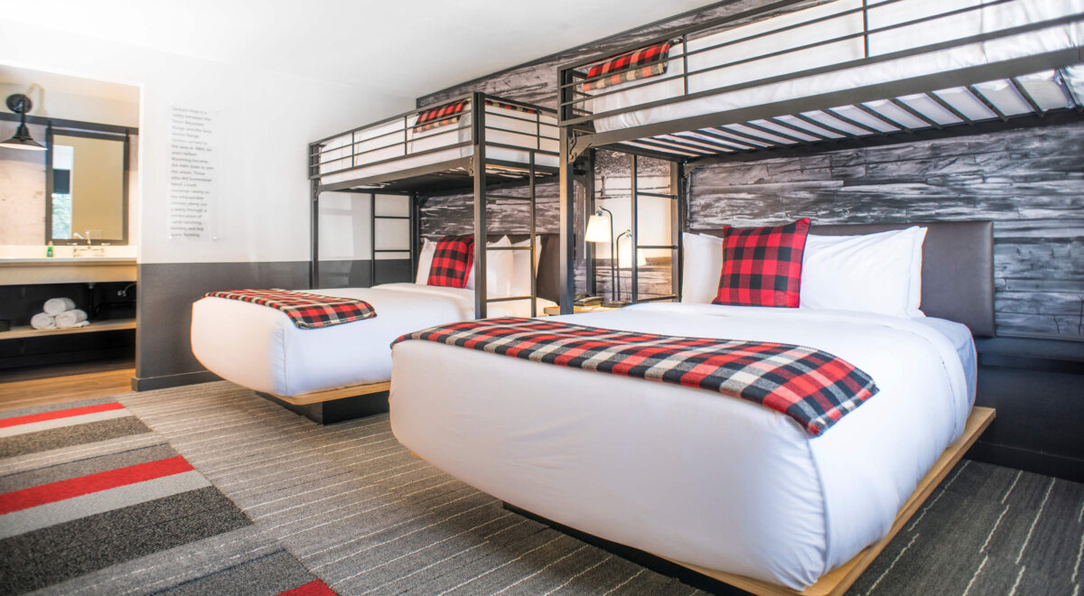 Two Queen Two Bunk Guestroom